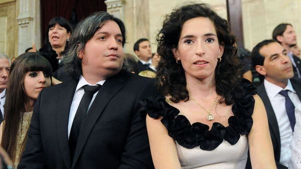 Denunciaron a la esposa de Máximo Kirchner por un contrato millonario con una empresa sin antecedentes