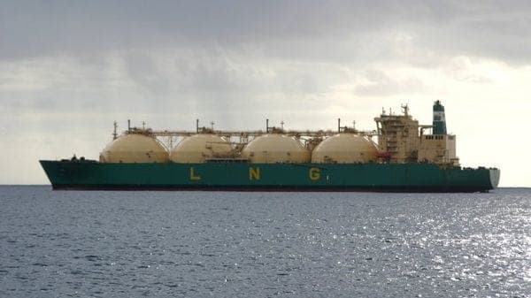 Avanza la investigación por las millonarias compras de Gas Natural Licuado que hizo Julio De Vido