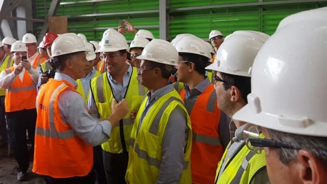 Macri visitó empresas en Texas y se reúne con petroleros