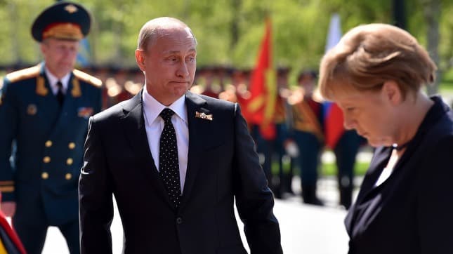 Merkel se reunirá este martes con Putin, en su primera visita a Rusia en dos años