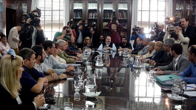 Los gremios docentes rechazaron la nueva propuesta salarial del gobierno bonaerense