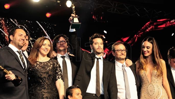 Oro para «El marginal» y brillante para Mirtha en la noche de los Martín Fierro