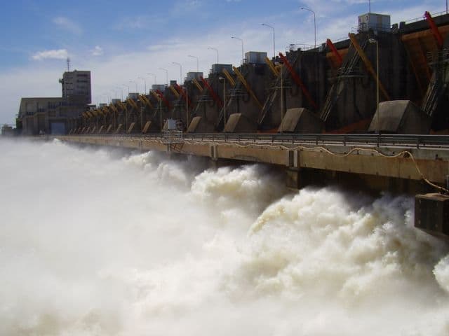 La Argentina define prioridades en los proyectos hidroeléctricos para elevar su potencia en 165%