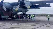Llegó el primer avión con familiares y heridos leves de la tragedia de Mendoza