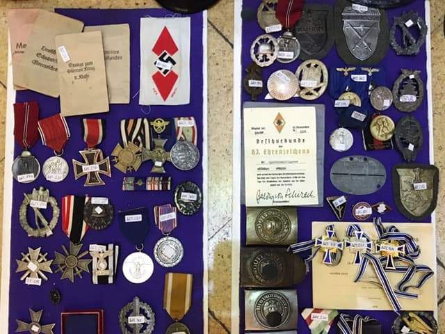 Hallaron otra colección de objetos nazis