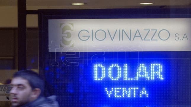 El dólar cerró con un nuevo récord y llegó a $17,05