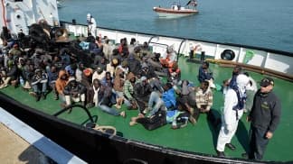 La UE ofrece ayuda a Italia por la llegada de migrantes