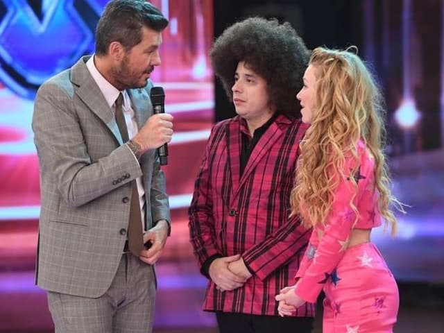 Efectivos policiales fueron a buscar al Dipy al estudio de Showmatch