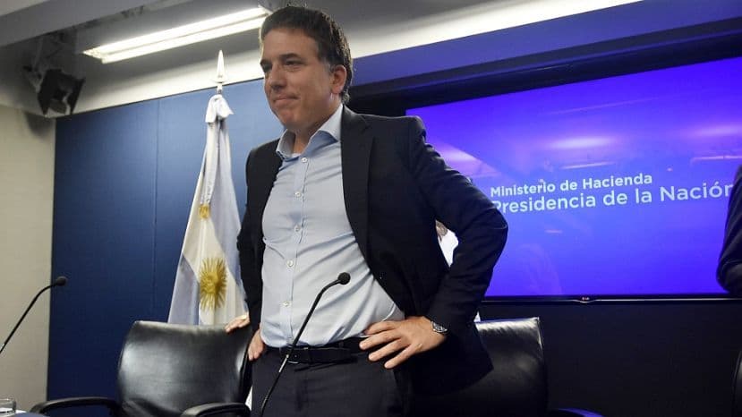 Dujovne: “La Argentina tendrá más inflación y menos crecimiento”