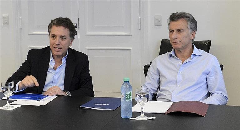 Macri y Dujovne analizarán el borrador para la reforma tributaria
