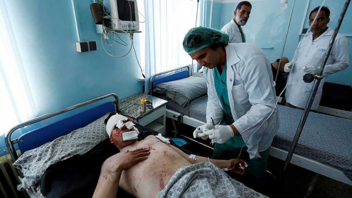 Un atentado cerca de la embajada de EEUU sacudió Kabul y mató a seis personas
