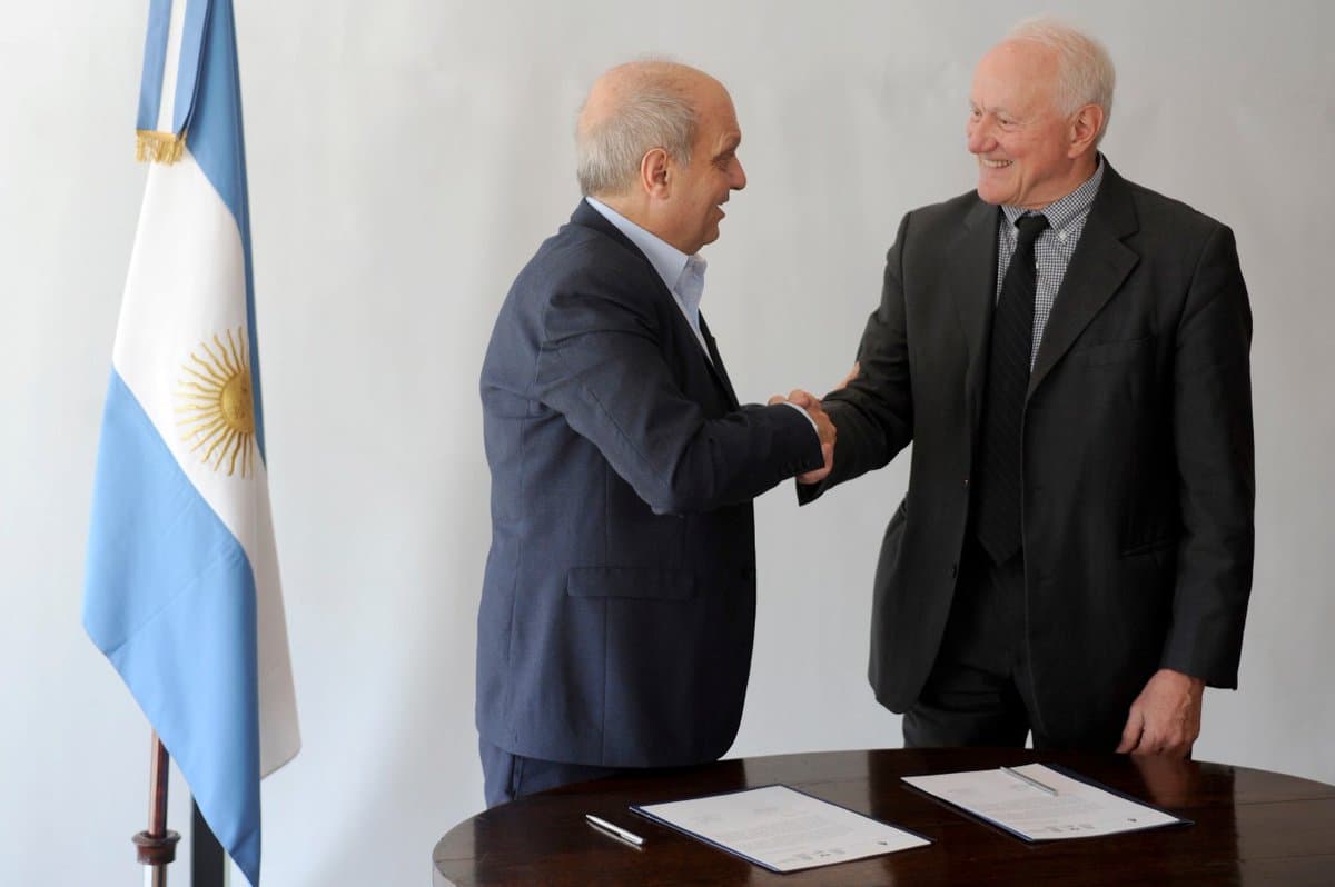 Acuerdo de cooperación entre el Sistema de Medios y Contenidos Públicos y la Unesco