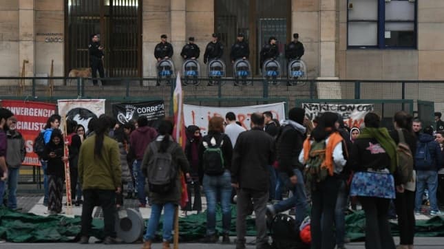 Imponen el secreto de sumario en la causa por los incidentes del viernes y citan a declarar a los policías