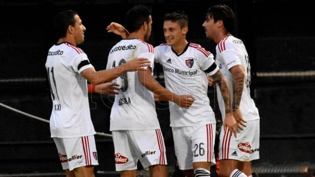 Newell’s y Godoy Cruz se miden en Santa Fe