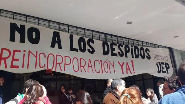Denuncian un plan de despidos y ajuste del Ministerio de Educación bonaerense