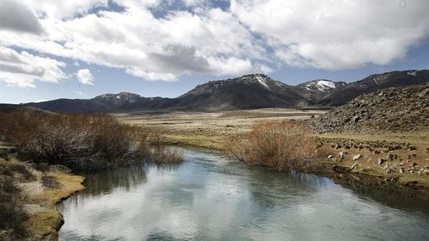 Caso Maldonado: analizan un movimiento de tierra en la orilla del río Chubut
