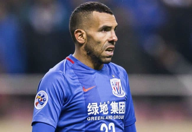 A Tevez lo separaron del plantel por sobrepeso