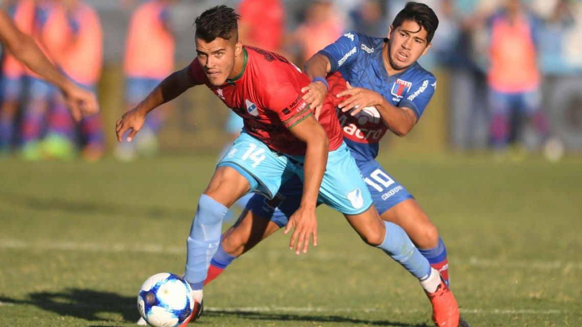 Temperley define qué hacer con Aléxis Zárate mientras su representante dice que sería «una locura» que lo echen