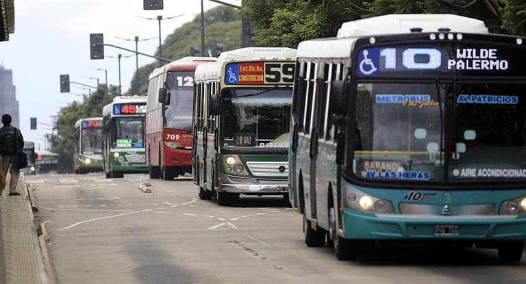Transporte asegura que «no hay una decisión tomada» respecto a una suba de tarifas