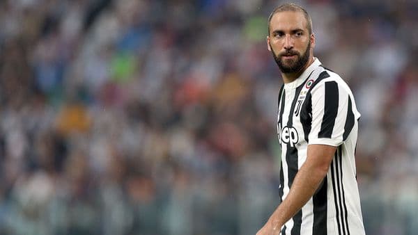 La estricta medida que tomó Juventus con Gonzalo Higuaín por ser «propenso a engordar»
