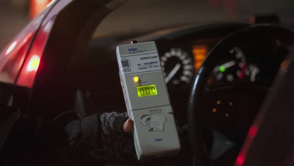 Defensoría impulsa alcoholemia cero para conductores porteños