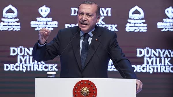 Turquía protestó ante la embajada de Estados Unidos por la suspensión de visas a sus ciudadanos