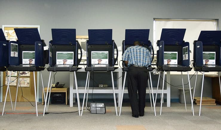 Dos regiones votarán el domingo para pedir más autonomía