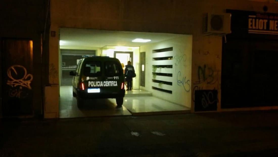Tenía síndrome de down y murió al caer de un 7° piso: investigan si el padre lo arrojó por la ventana