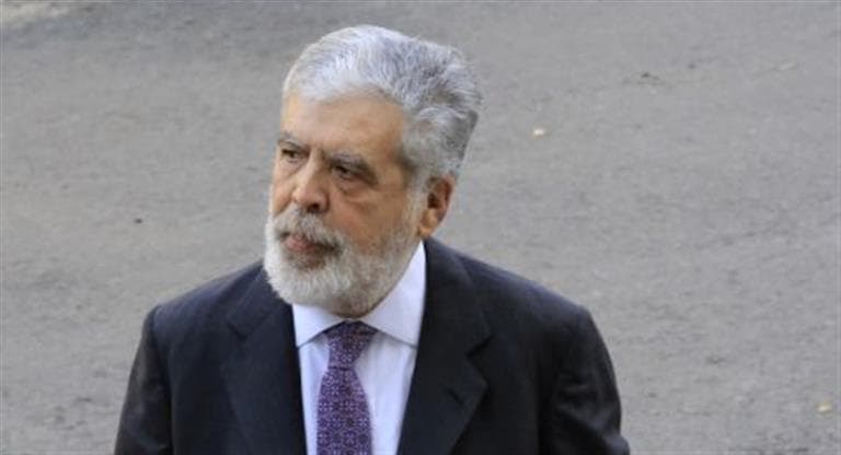 Para bajar el gasto, eliminarán los contratos de De Vido con universidades