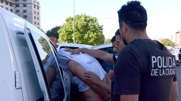 Detuvieron a los motochorros que le robaron a Claudia Villafañe