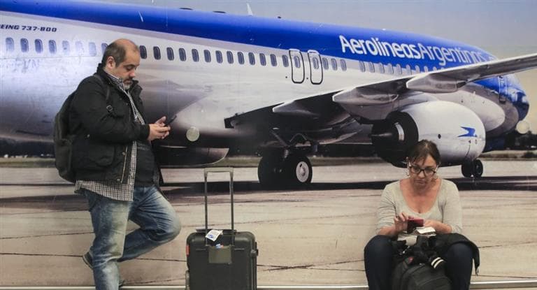 Cancelan vuelos de Aerolíneas por quite de colaboración de pilotos