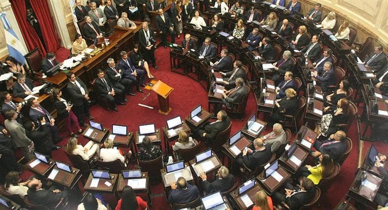 Juraron los nuevos senadores, con tres expresidentes y un faltazo