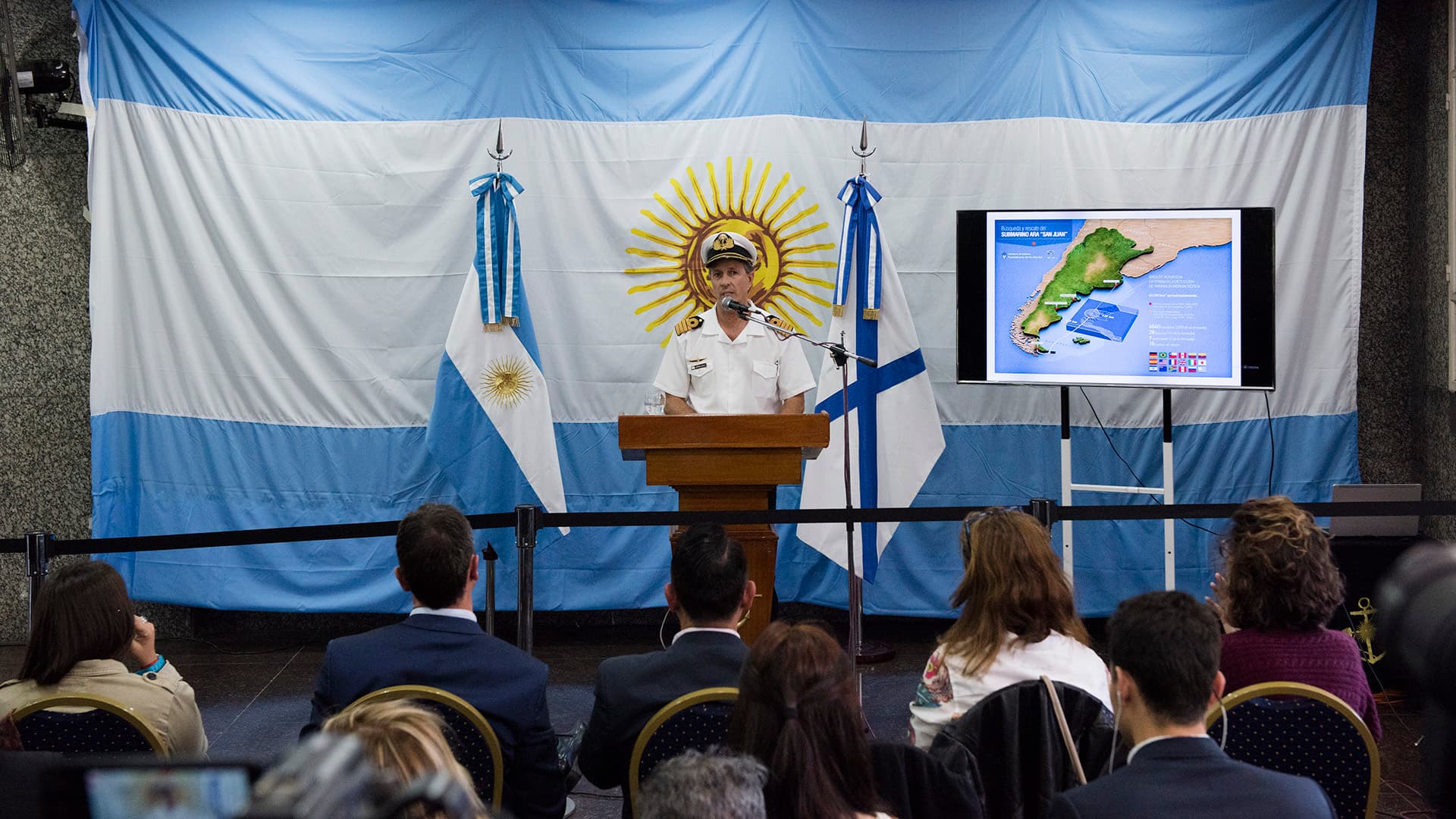 La búsqueda del ARA San Juan: la Armada inspeccionará tres nuevos contactos en el fondo del mar