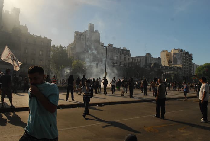 Liberaron a todos los detenidos tras los violentos incidentes