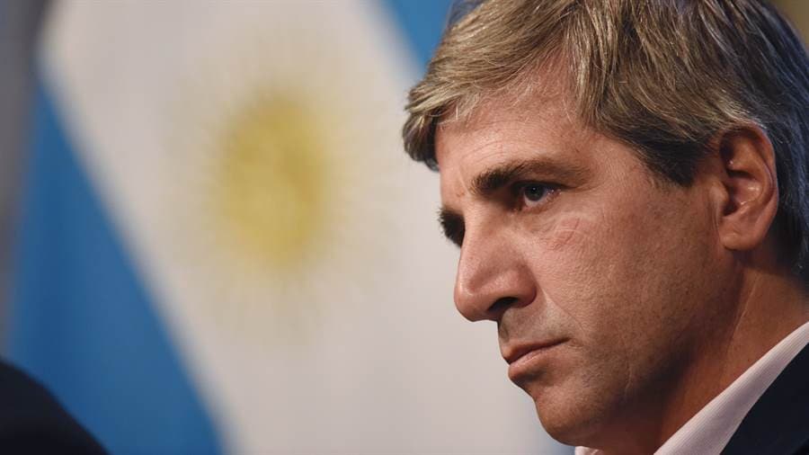 Caputo rinde cuentas por primera vez sobre la deuda y sus offshores