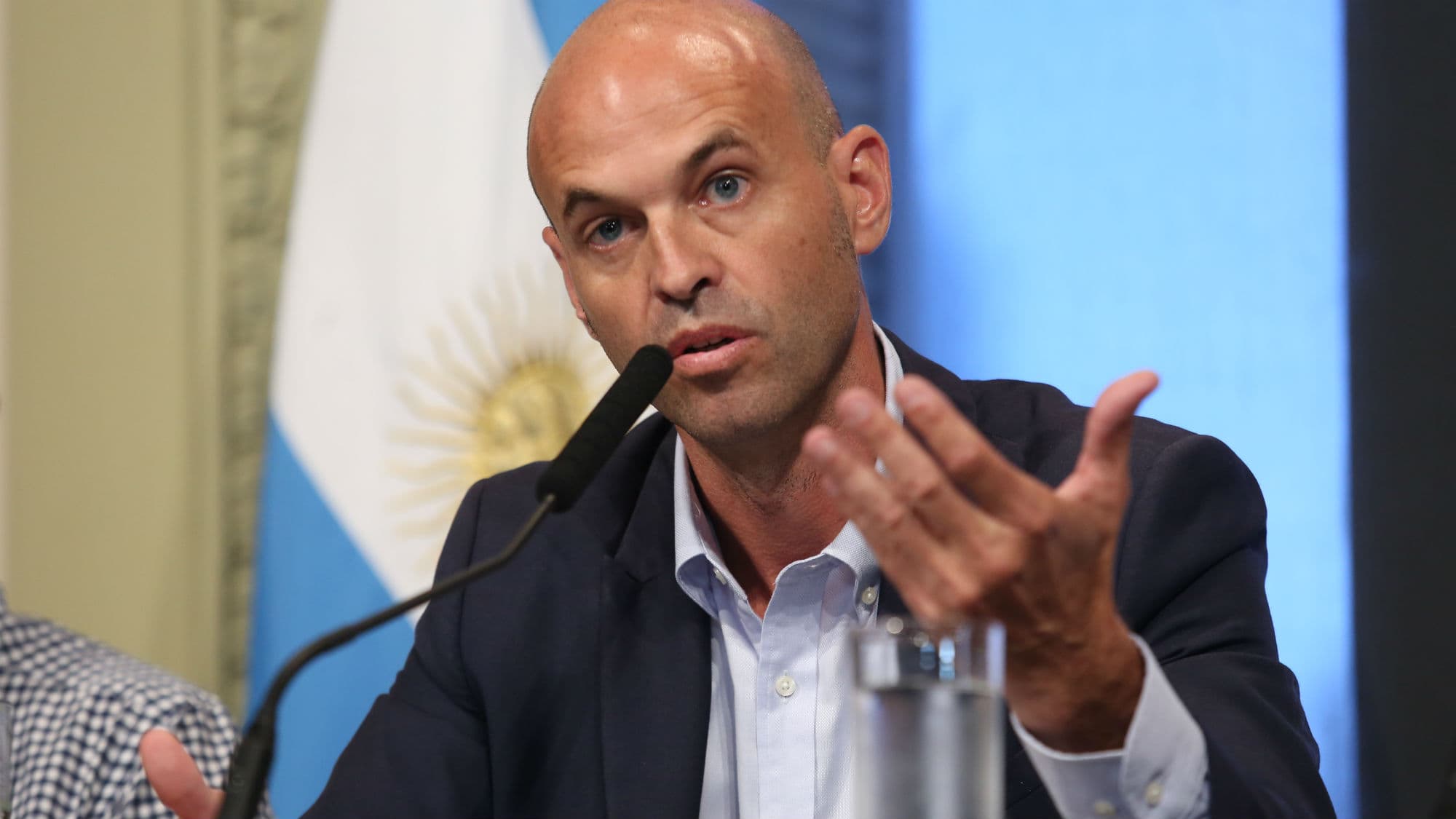 Dietrich: “Estamos haciendo autopistas por la mitad de precio”