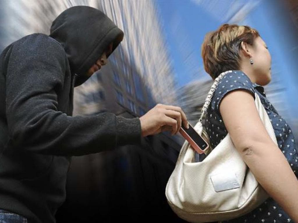 Casi 4 mil teléfonos son denunciados como robados cada día en la Argentina
