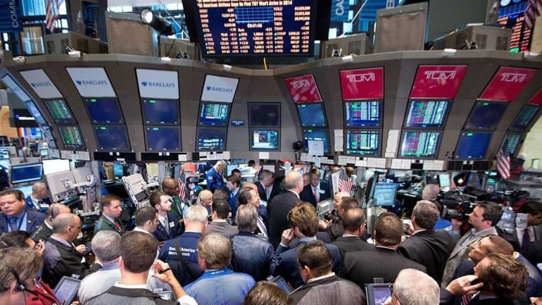 Tras brusca devaluación de su moneda, Rusia niega que estudie instalar un cepo