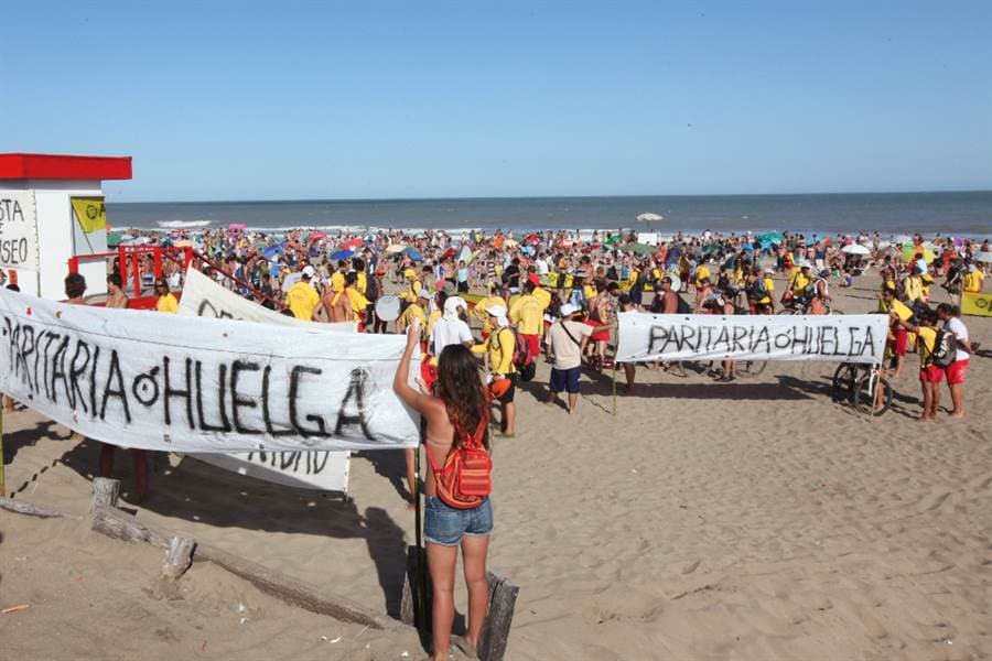 No hay guardavidas hoy en Pinamar por una huelga