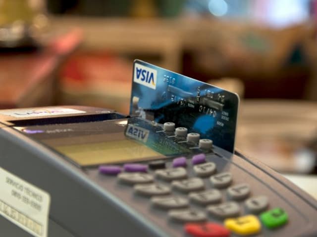 Bajan los aranceles que los comercios pagan a las tarjetas