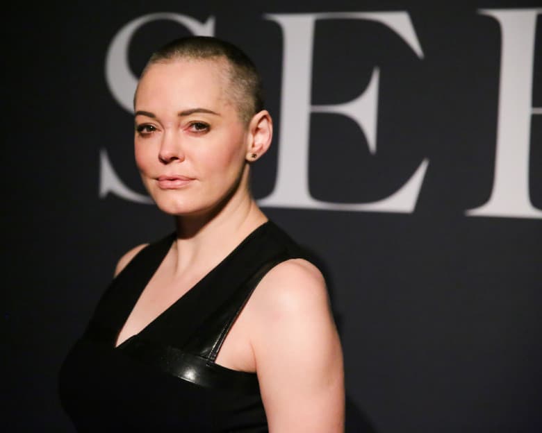Rose McGowan dio detalles de cómo Harvey Weinstein la violó en un jacuzzi
