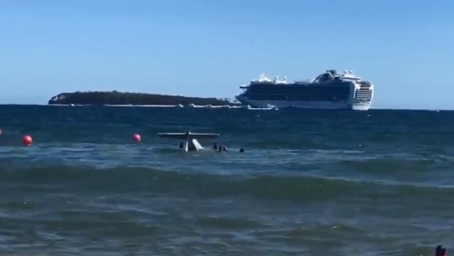 Cayó una avioneta de la Fuerza Aérea uruguaya en la Playa Mansa de Punta del Este