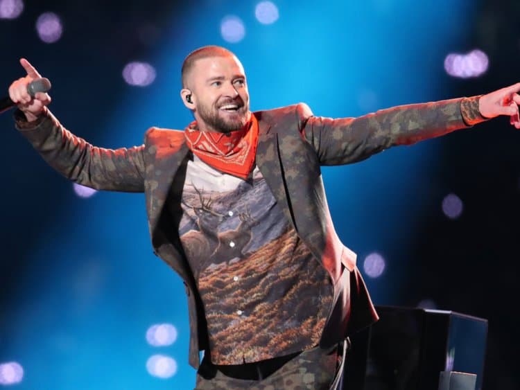 Justin Timberlake cantó junto a Prince y cargó de emoción al Super Bowl