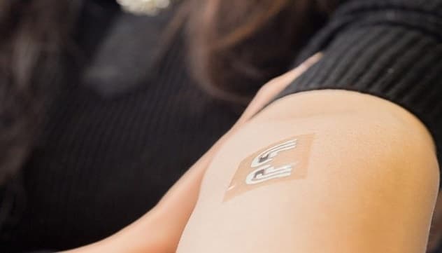 Inventan un tatuaje temporal que mide tus niveles de glucosa