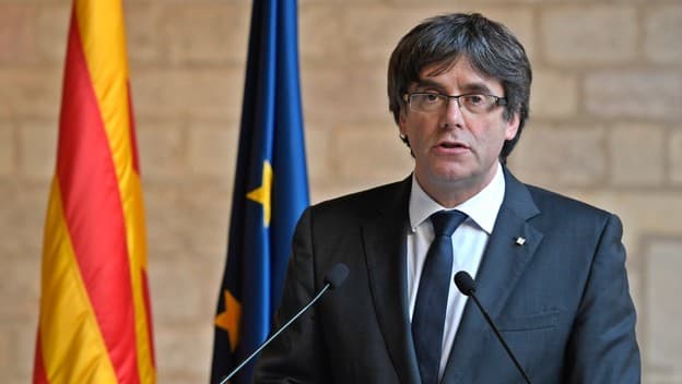 Puigdemont renuncia a ser candidato a presidente de Cataluña y señala a Jordi Sànchez