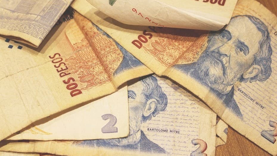 Quedan dos meses para cambiar los billetes de $ 2 por monedas