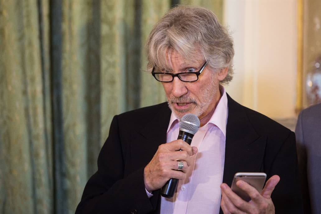 Londres: qué dijo Roger Waters al recibir un premio por su compromiso con los caídos en Malvinas