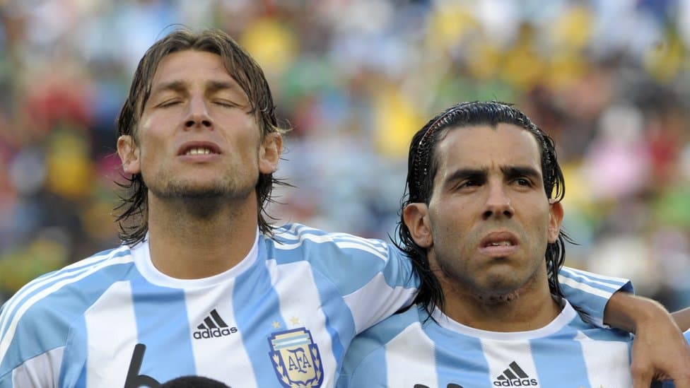 Carlos Tevez y Gabriel Heinze, mencionados en la ruta del dinero K
