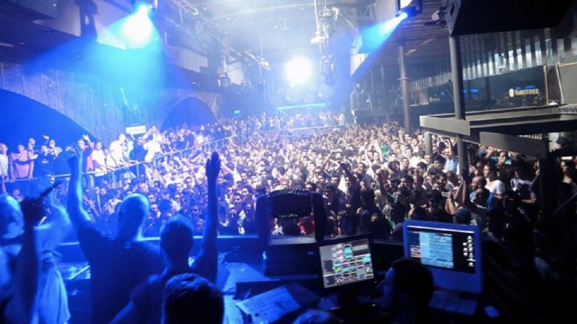 Una joven denunció que fue abusada sexualmente en el boliche Crobar, de Palermo