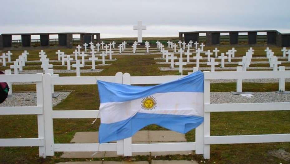 A 36 años de Malvinas, Mauricio Macri se reunirá con familiares de soldados caídos y habrá actos en todo el país
